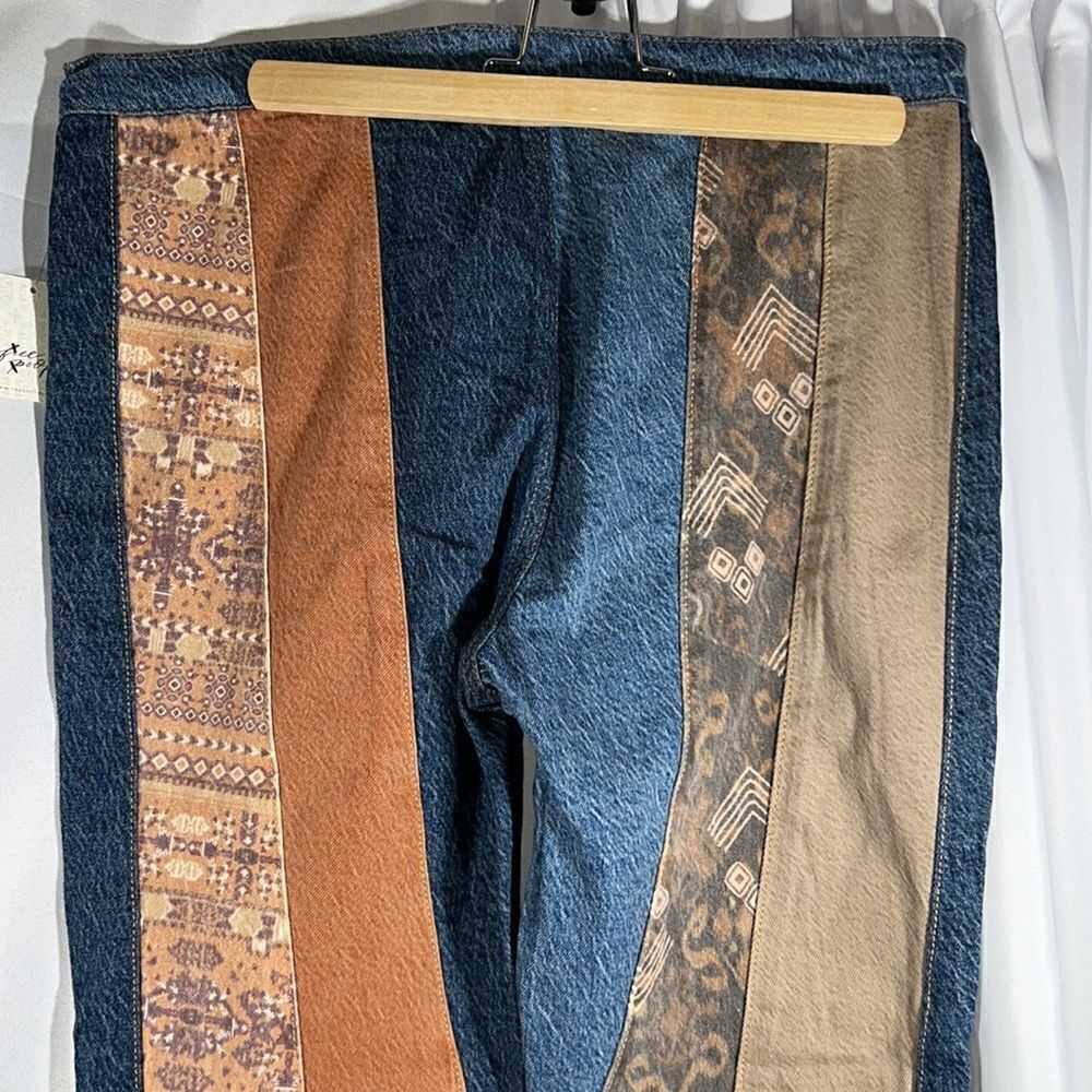 FREE PEOPLE SERENA FLARE LOW RISE JEANS NWT 31 & 32 left - Picture 12 of 14
